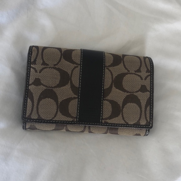 Coach Handbags - Coach Wallet